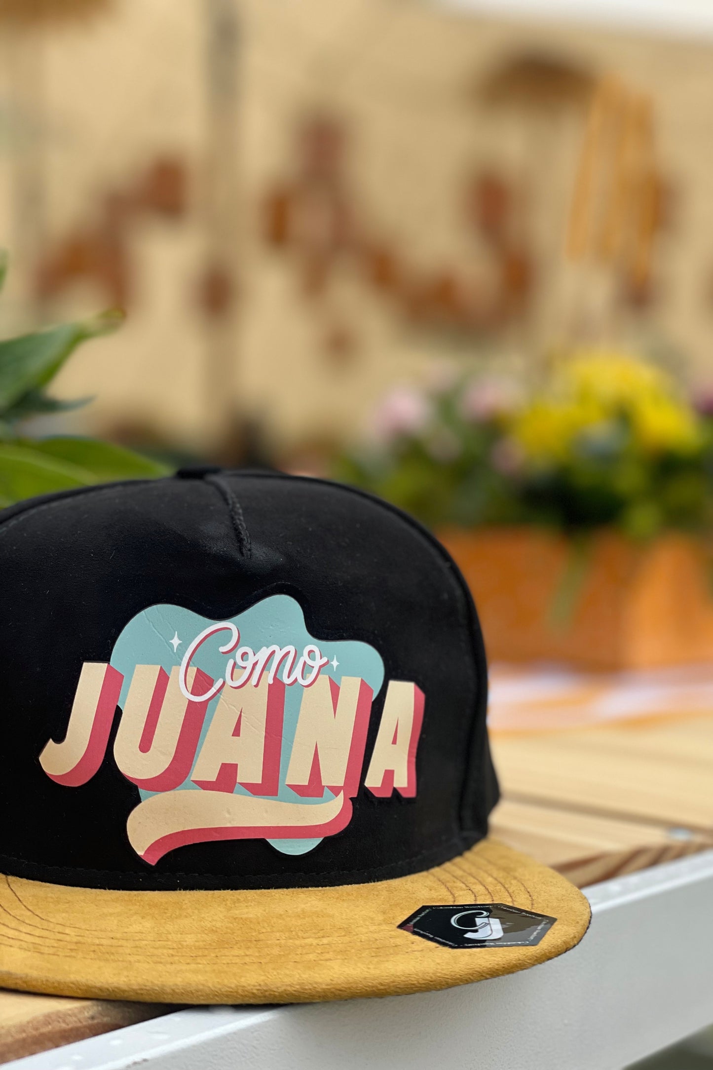 Como Juana Black/Mustard Snapback Cap (Unisex)