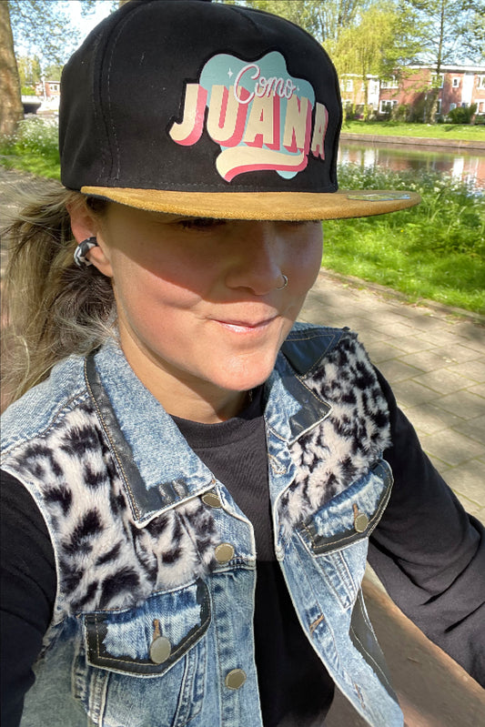 Como Juana Black/Mustard Snapback Cap (Unisex)